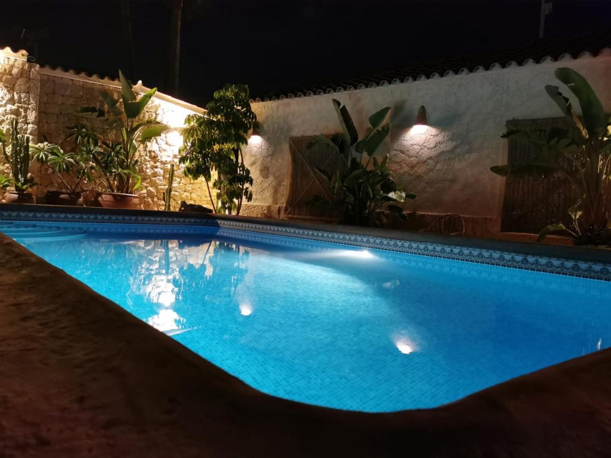 Villa Petit البير المظهر الخارجي الصورة